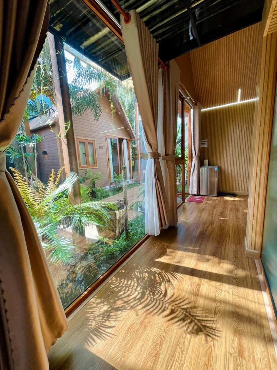 La Garden Homestay Long Xuyên Екстериор снимка