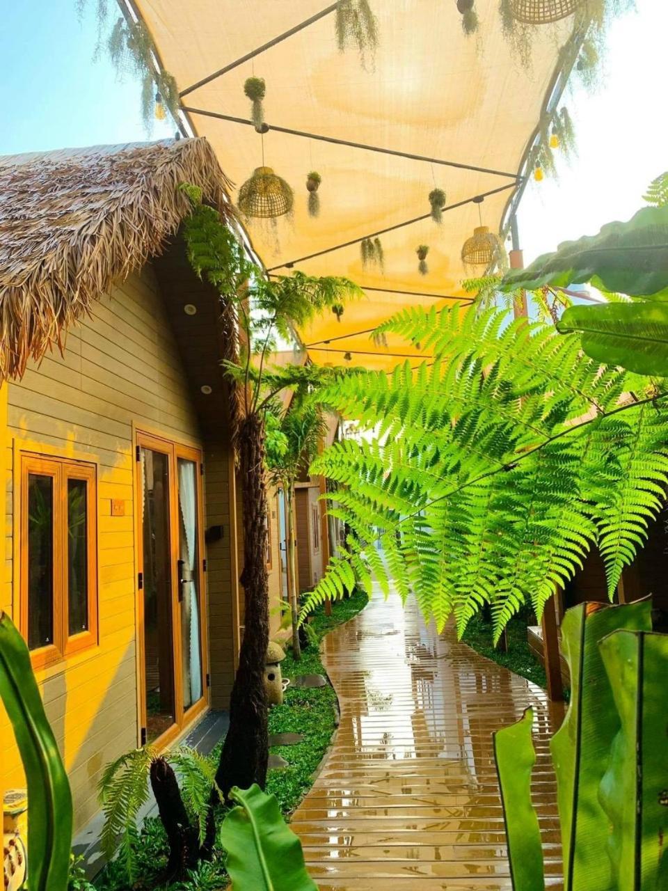 La Garden Homestay Long Xuyên Екстериор снимка
